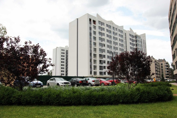 Видова трикімнатна квартира 72кв.м. в ЖК Авіатор-2 з газовим опаленням - фото 1