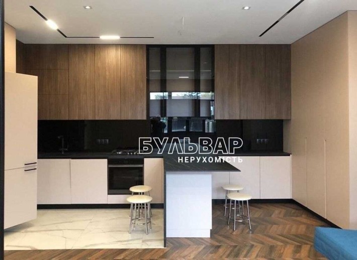Продам 3 к.кв - 104 м2, Новострой, ЖК Клеменова Дача - фото 1
