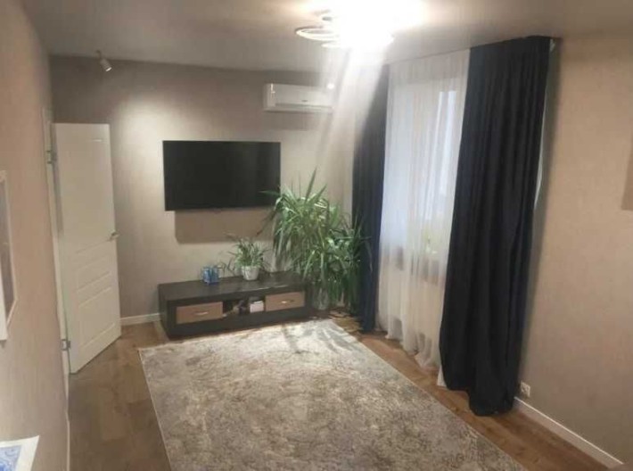 Продам 2к квартиру в Новострое ЖК Радужный, Новые Дома, Дворец Спорта - фото 1