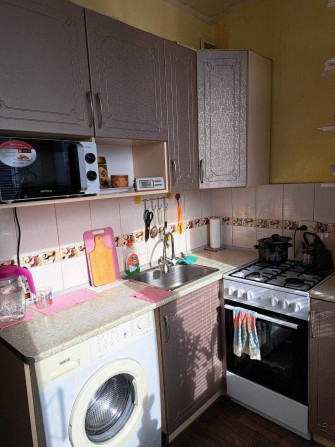 Продам  2 к. из. квартиру  на Н. Домах, Слободской район, Жасминовый - фото 1