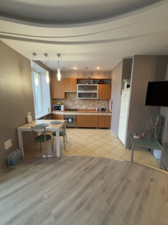 Продам сталинку 65м2 Проспект Героев Харькова - фото 1