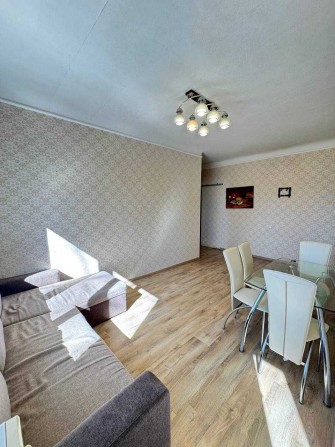 Трикімнатна квартира 50 м.кв. ,м.Вишневе, вулиця В. Чорновола 36. - фото 1