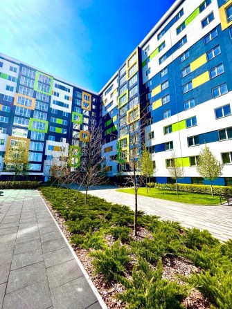 Продам квартиру в готовому будинку з документами, можна на ремонт - фото 1
