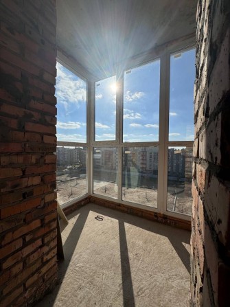 В продажу величезна 1 кімнатна квартира 47 м2 - фото 1
