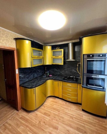 Гарна 3-кімнатна квартира в Білій Церкві - фото 1