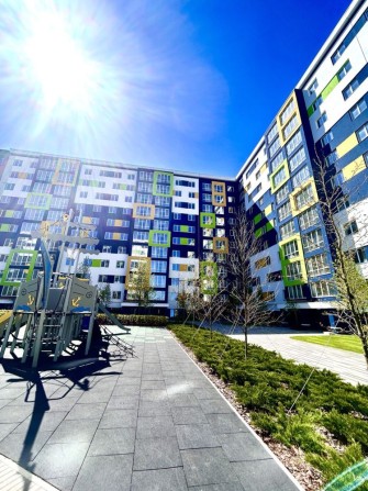 Продам квартиру в готовому будинку з документами. Можна на ремонт - фото 1