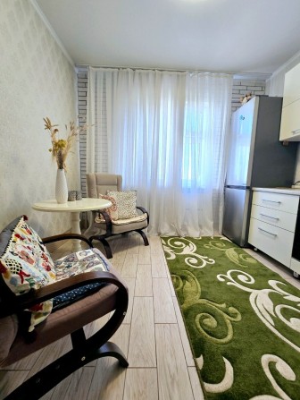 Продам однокімнатну квартиру в ремонті  поруч центру М.Біла Церква - фото 1