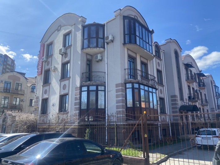 Продам 2 в клубному будинку - фото 1