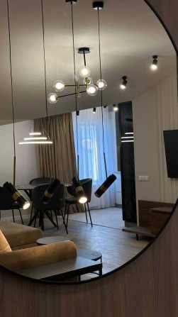 Ідеальна,  3к., 82м.кв., кухня-студія, + три окремі кімнати в ЦЕНТРІ - фото 1