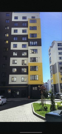 Продаж 3-ох кімнатної квартири біля Озера - фото 1