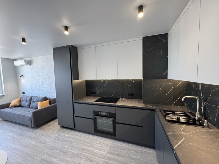 Продаж нової квартири Атлант центр - фото 1