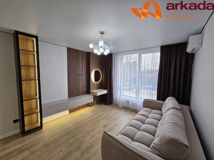 Продам квартиру Під Постанови 2кім. ремонт Фемелі плаза - фото 1
