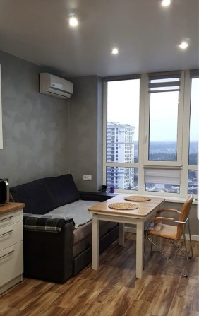 Продається стильна євро 2к квартира в Ірпені, швидкий виїзд на Київ. - фото 1