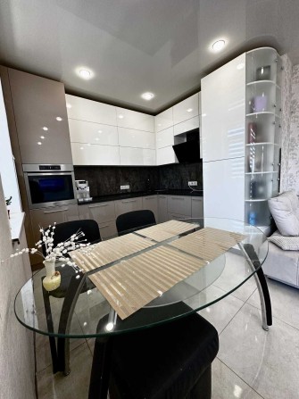 Продаж 2 кімнатної квартири з великою кухнею в Ірпені, ДЕРЖПРОГРАМИ - фото 1
