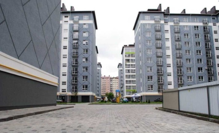 Продам Здану 2 кімнатну Новобудова біля Парк Шевченка район Бам - фото 1
