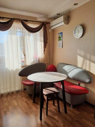 Продам двокімнатну квартиру з ремонтом, меблями у Бучі! - фото 1