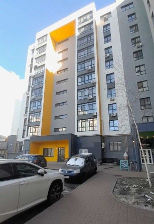 2к квартира площею 71 кв.м., ремонт, меблі, техніка, газовий котел - фото 1