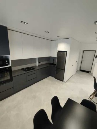 ТЕРМІНОВО!Продаж 1 кім квартири якісним ремонтом та меблями - фото 1