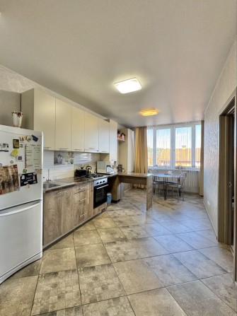 Квартира студія 66 м²  в Ірпені, вул. Гнатюка, з ремонтом, меблями - фото 1