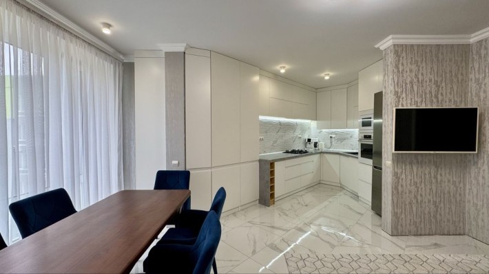 Продам 3-к квартиру з сучасним ремонтом в центрі Ірпінь Тургенівська - фото 1