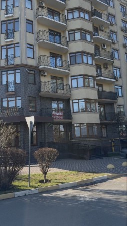Продажться 2-кімнатна простора квартира, Буча, Річ Таун! - фото 1