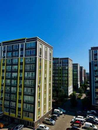 Продам квартиру в готовому будинку з документами. Можна на ремонт - фото 1