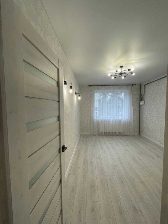 Продам 2 кімнатну квартиру з новим ремонтом! Ніхто не жив! Газ - фото 1