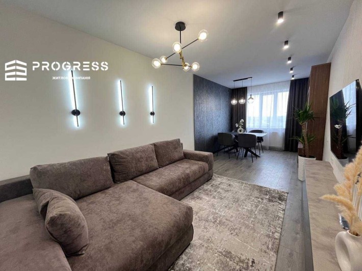 Продаж, 2 кім квартира з ремонтом та меблями, центр - фото 1