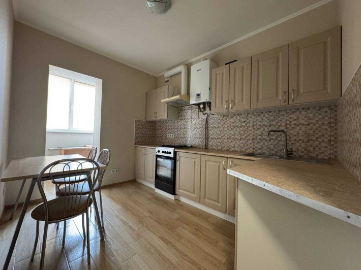 Продам квартиру з ремонтом біля Центрального Парку! - фото 1