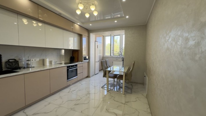 Продам 2-кімн.кв. по вул. І. Сердюка, центр - фото 1
