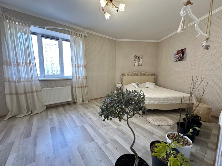 Продаж великої двокімнатної квартири з рем. в Бучі 91м2, КиївМіськБуд - фото 1