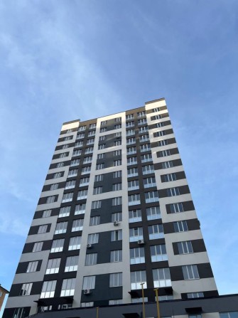 Продам простору євро двокімнатну квартиру, з максимальним наповненням - фото 1