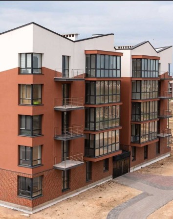 Продаж 3 кім квартири в зданій новобудові - фото 1