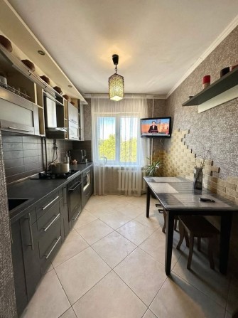 3-кім. квартира у Луцьку, вул. Ветеранів - фото 1