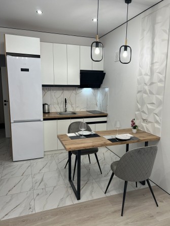 Продаж студії з новим ремонтом,  ЖК Молодість - фото 1