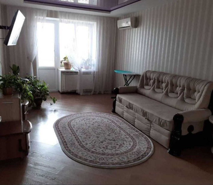 Продам 3 кімнатну квартиру - фото 1