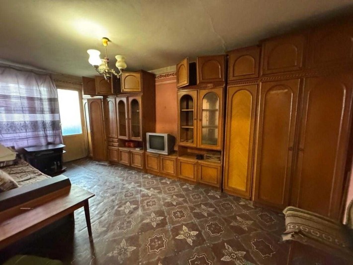 Продаж 2 кім квартири під ремонт/46 кв.м./ТЦ Велес, Метро - фото 1