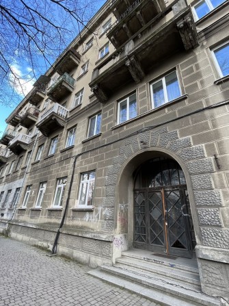 Продаж! Сталінка, 3 кімнатна в самому центрі міста - фото 1