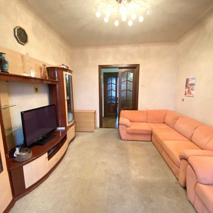 Продам 3кімнатну Сталінку в центрі міста з АВТОНОМНИМ ОПАЛЕННЯМ - фото 1
