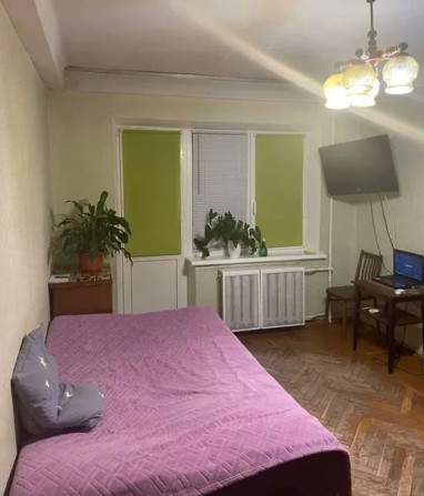 Продаж 2 кім Гната Юри / героїв Космосу / Микільська Борщагівка - фото 1
