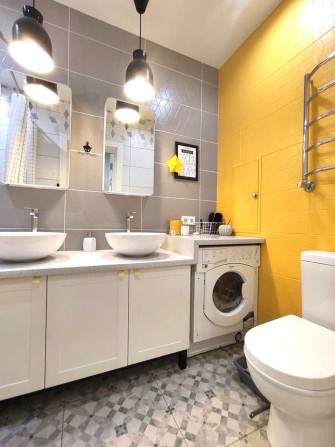 Продам однокімнатну квартиру з новим, дуже крутим ремонтом. Біля парку - фото 1