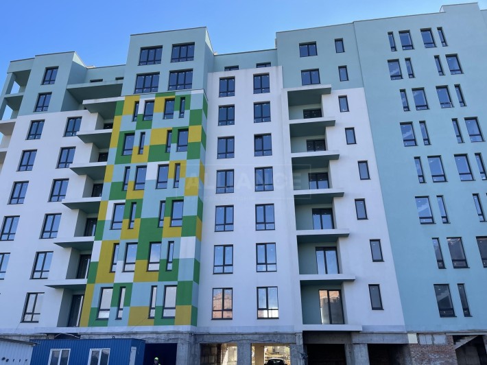 Трикімнатна квартира в новобудові , 3 поверх, 89 м.кв по 656 дол за м - фото 1