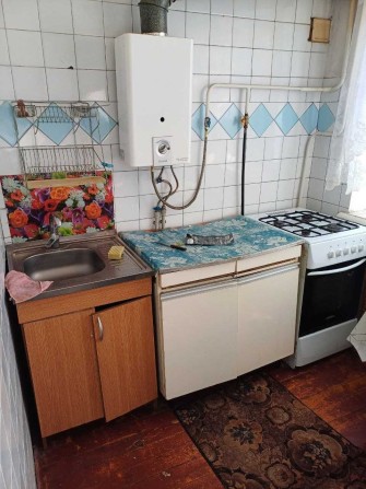 Продам квартиру 2-х комнатную в центре - фото 1