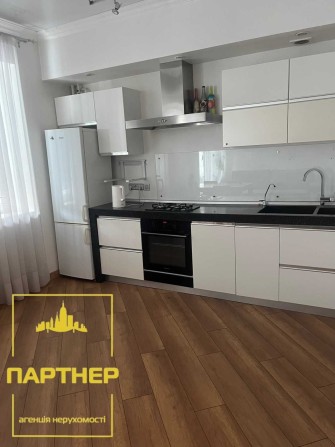 Продам 2 кімнатну квартиру в центрі - фото 1