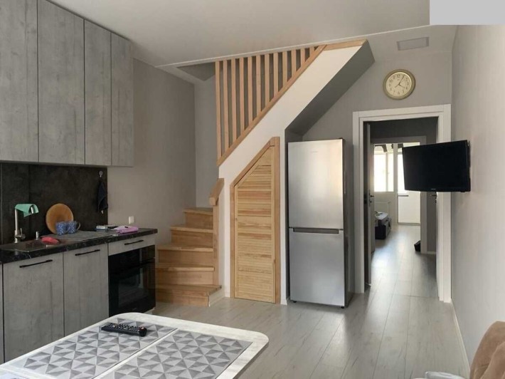Продам дворівневу 2-к квартиру 99 м2, Київський маєток, С. Борщагівка - фото 1