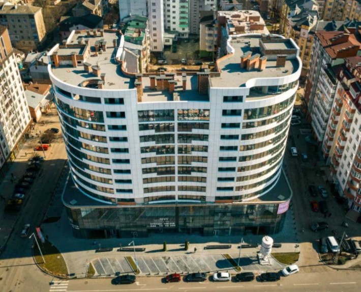 Трикімнатна квартира в SKY Center центр з хорошим плануванням - фото 1