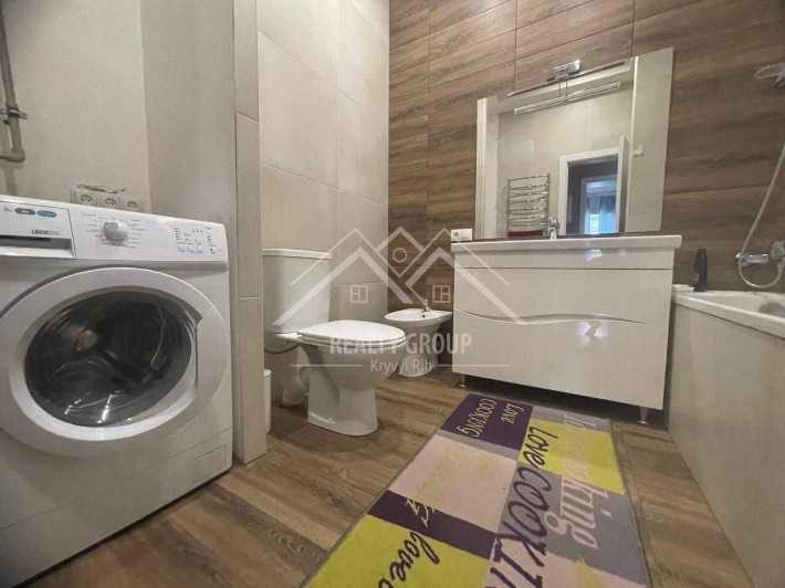Продаж трикімнатної квартири на Соборності ( р-н Соцміста ) - фото 1