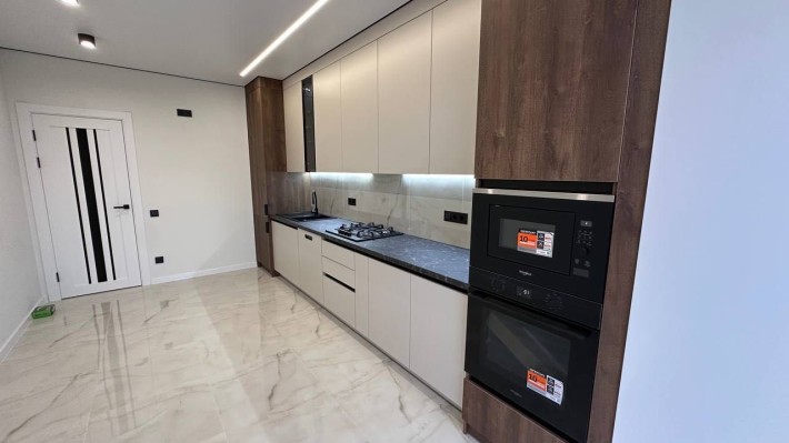 Продаж 1 км квартири з сучасним ремонтом - фото 1