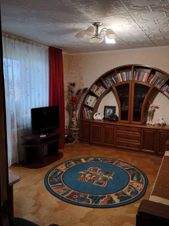 Продам трикімнатну квартиру в центрі міста ! - фото 1