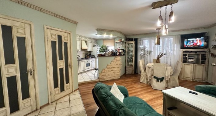 Продам 3-кімн.кв. по Троіцькій 114 кв.м, центр - фото 1